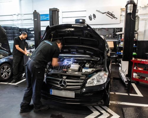 Quienes somos 3 Revision del coche en Tres Cantos - 2